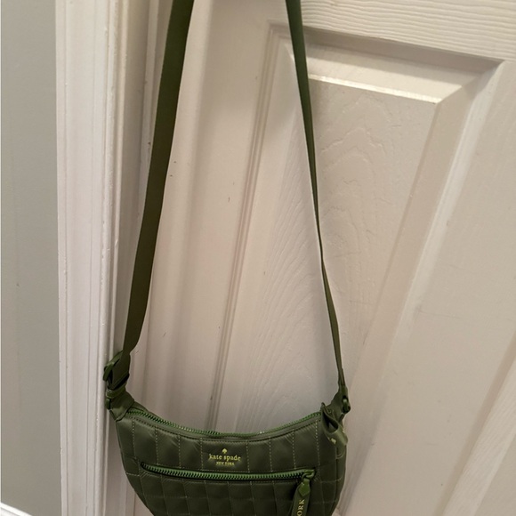 Kate Spade Green Quilted Crossbody Bag with Adjustable Strap - Picture 3 of 3
